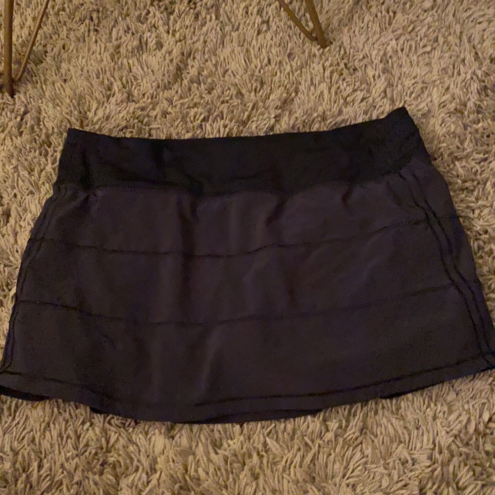 Lululemon pace rival skirt